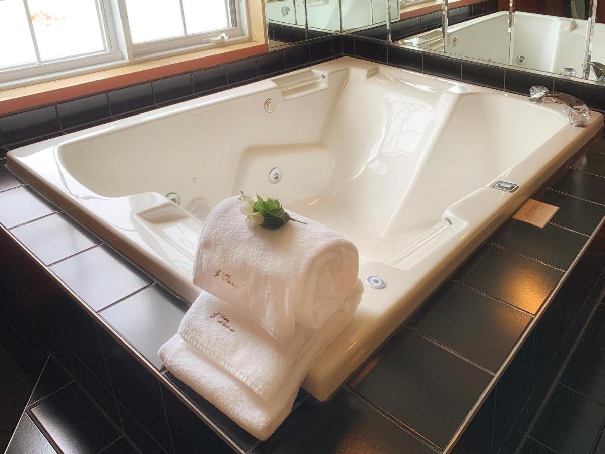 Motel La Cheminee Сен-Жером Екстериор снимка